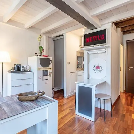 Uffizi Gallery In The Heart Of The Apartment *